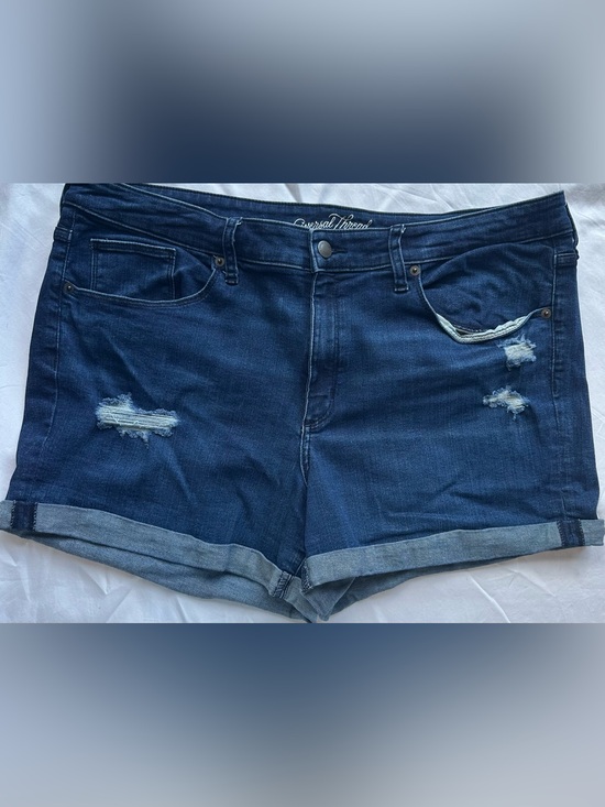 Universal Thread Pants - Women’s Universal Thread Dark Wash Distressed Roll-Cuff Denim Shorts Size 18